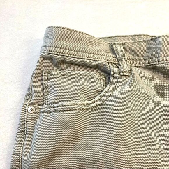 FREE PEOPLE BUTTON FLY DENIM SHORTS  CLOUD GREY - Picture 3 of 8